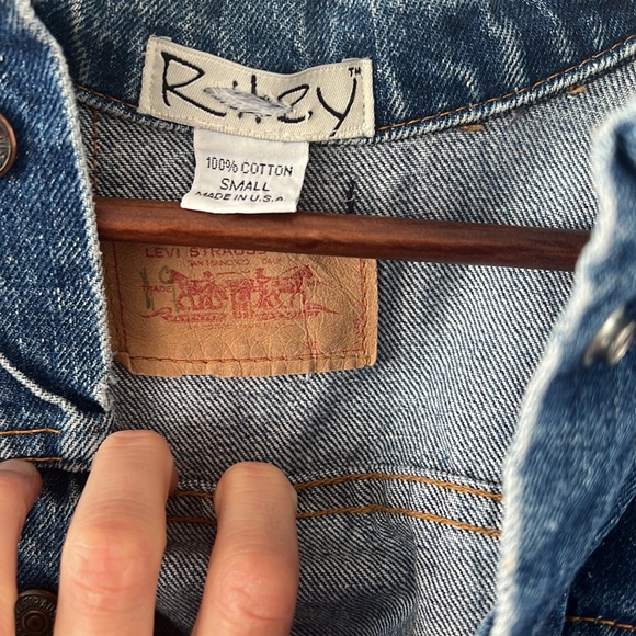Vintage Levi’s orange tab jean jacket - Picture 5 of 6